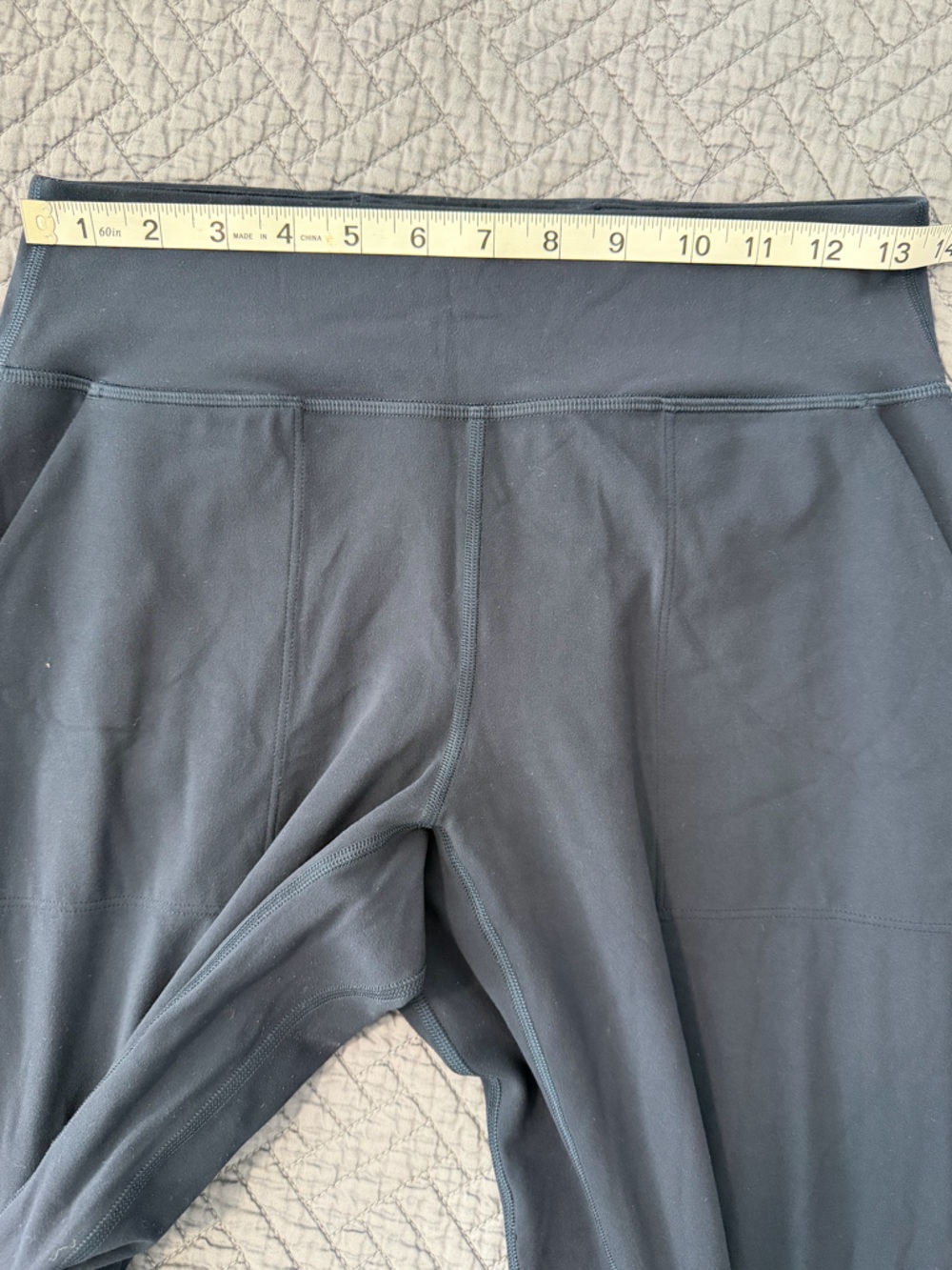 Lululemon Align Jogger 28” Size 8 - Picture 5 of 12